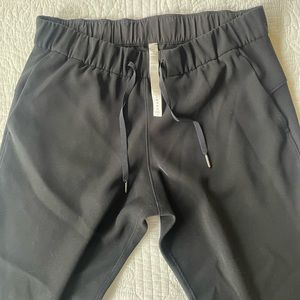 Lululemon on the fly pants, size 10, black